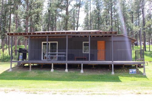 Cabin 6 at Horse Creek Resort - featured photo
