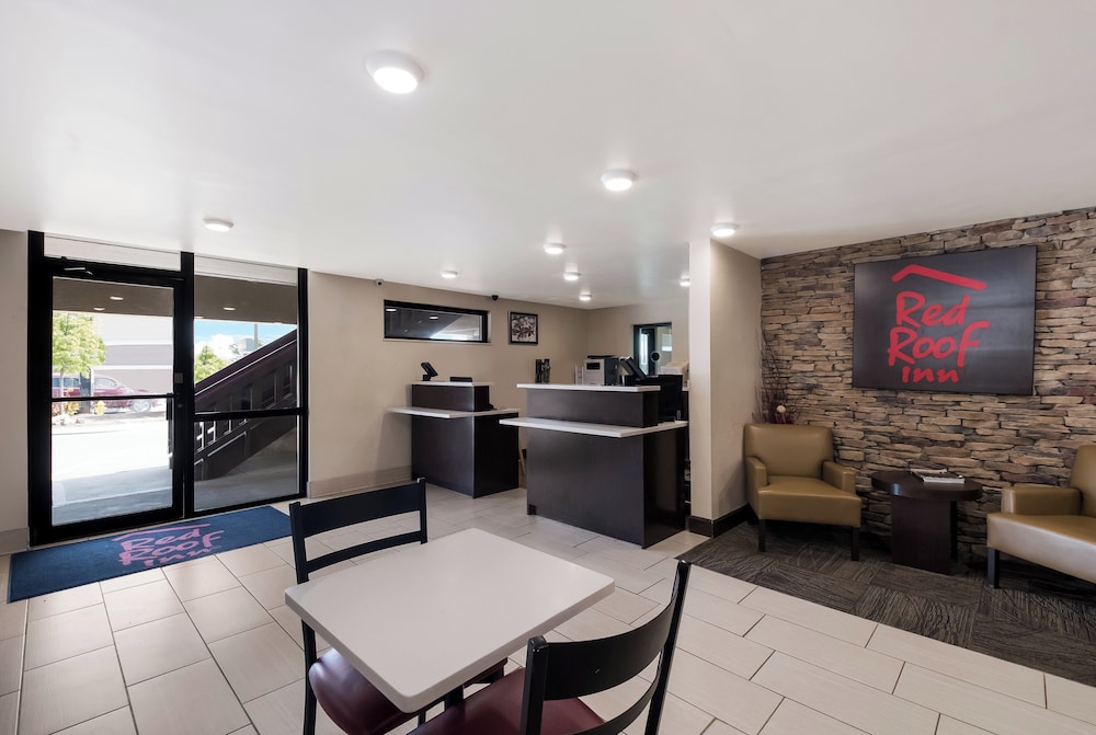 Red Roof Inn Chattanooga Hamilton Place - photo 6
