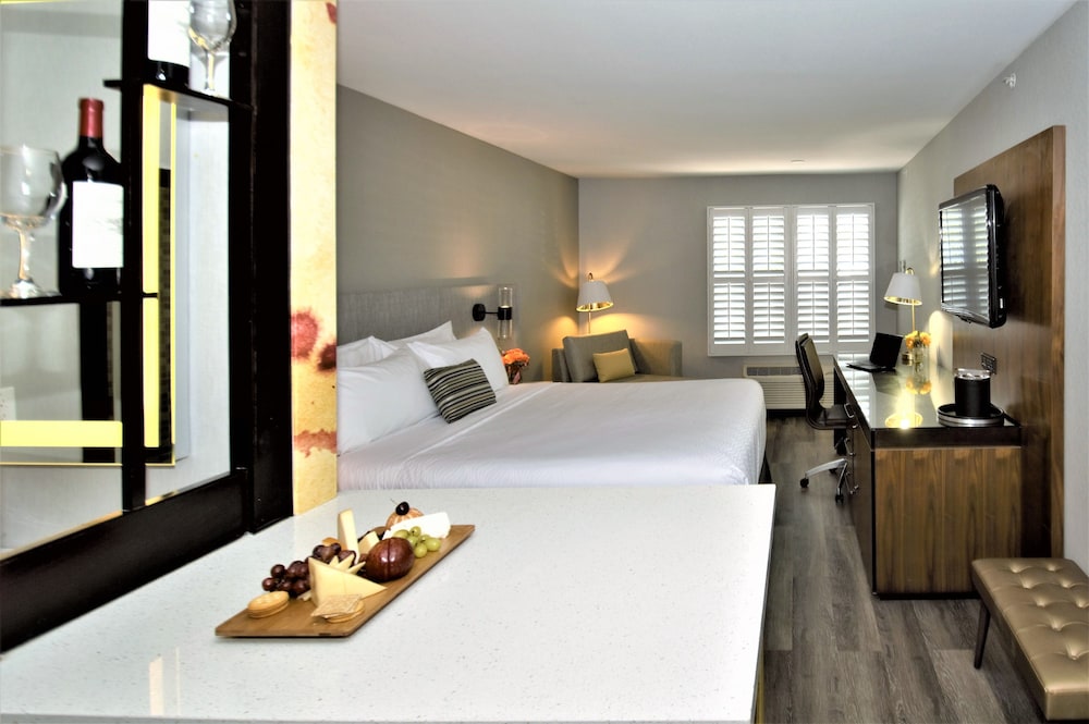 Hotel Indigo Napa Valley by IHG - photo 8