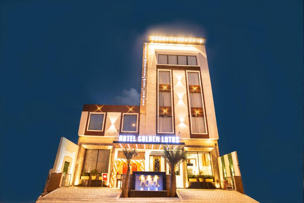 Hotel Golden Lotus in Amritsar, India