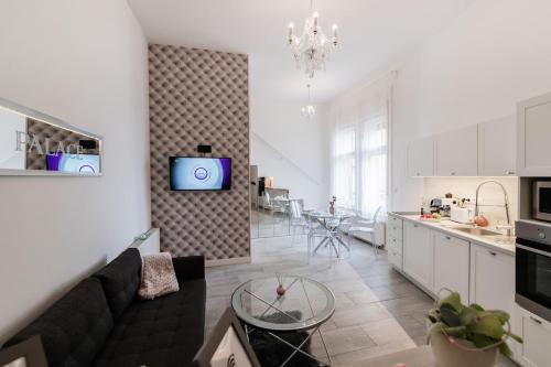 Palace - carbon neutral hotel in Szeged