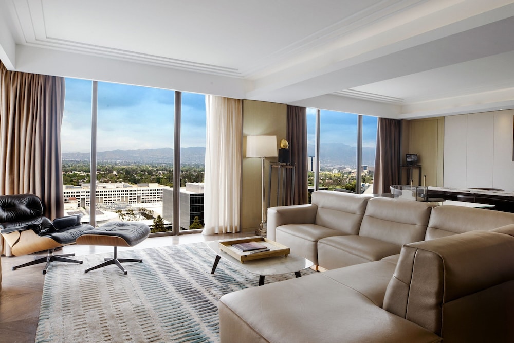 Sheraton Universal Hotel - photo 57