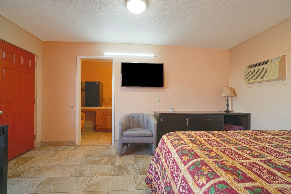 Vali Ho Motel By OYO Weslaco Mercedes - photo 12