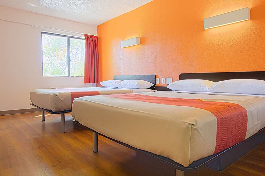 Motel 6 East Brunswick NJ - photo 13