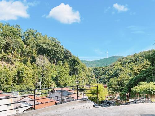 Owl Resort Arifuku Onsen — hotel in Gotsucho