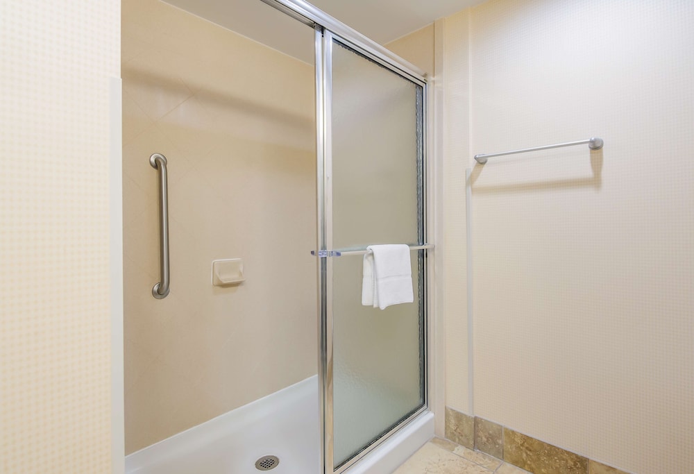 Hampton Inn Galax - photo 24