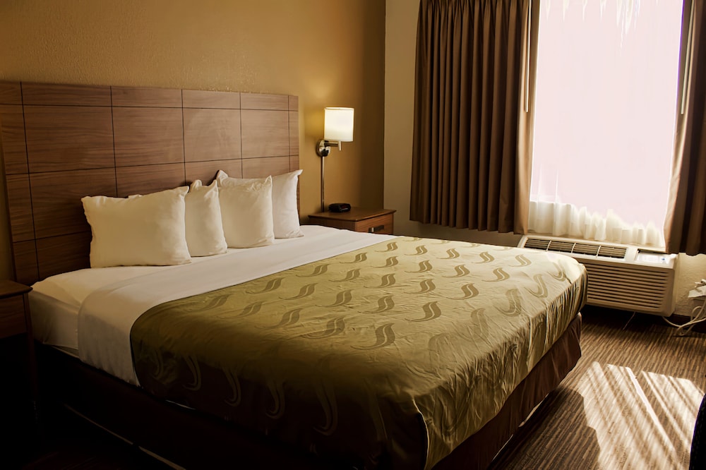 Hotel El Paso - photo 11