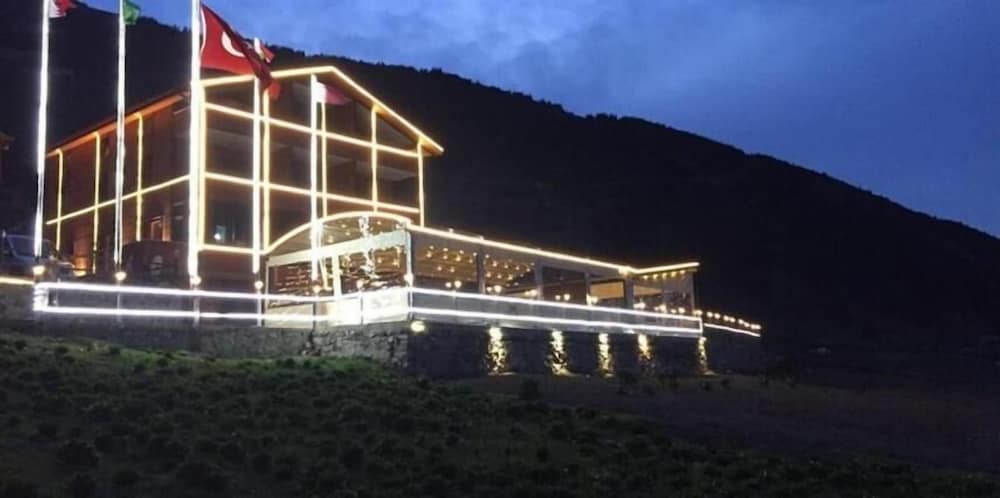 Uzungöl Ozturk Hotel in Caykara, Turkey