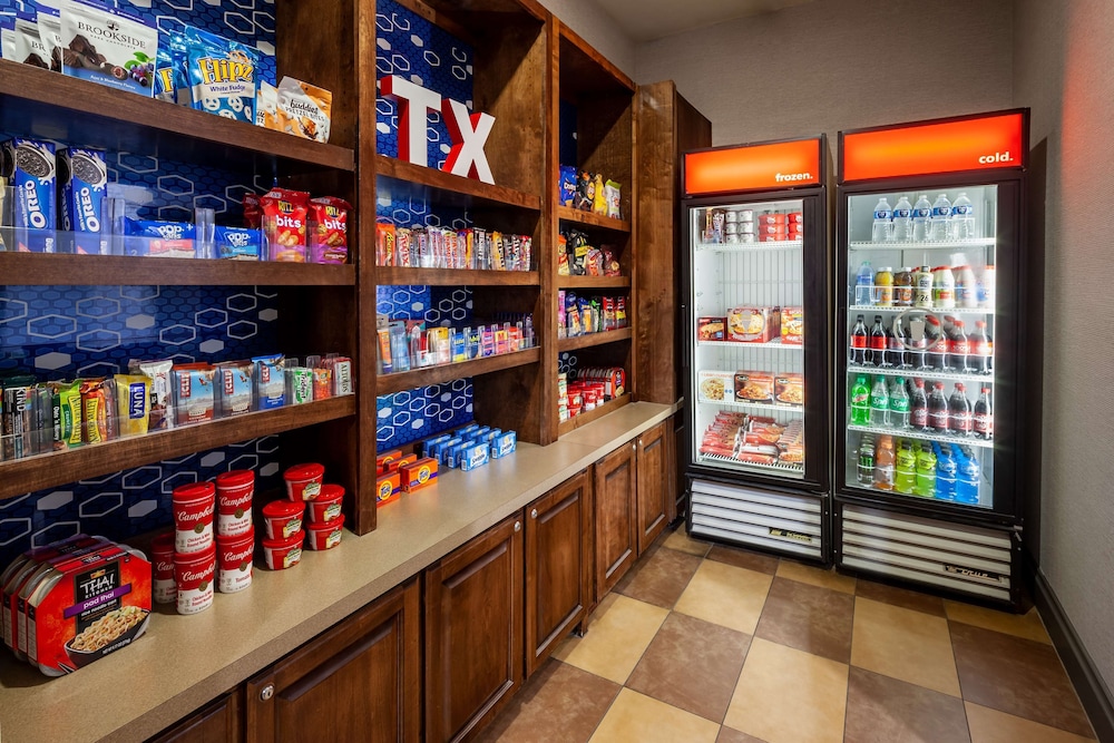 Hampton Inn & Suites Texarkana - photo 40