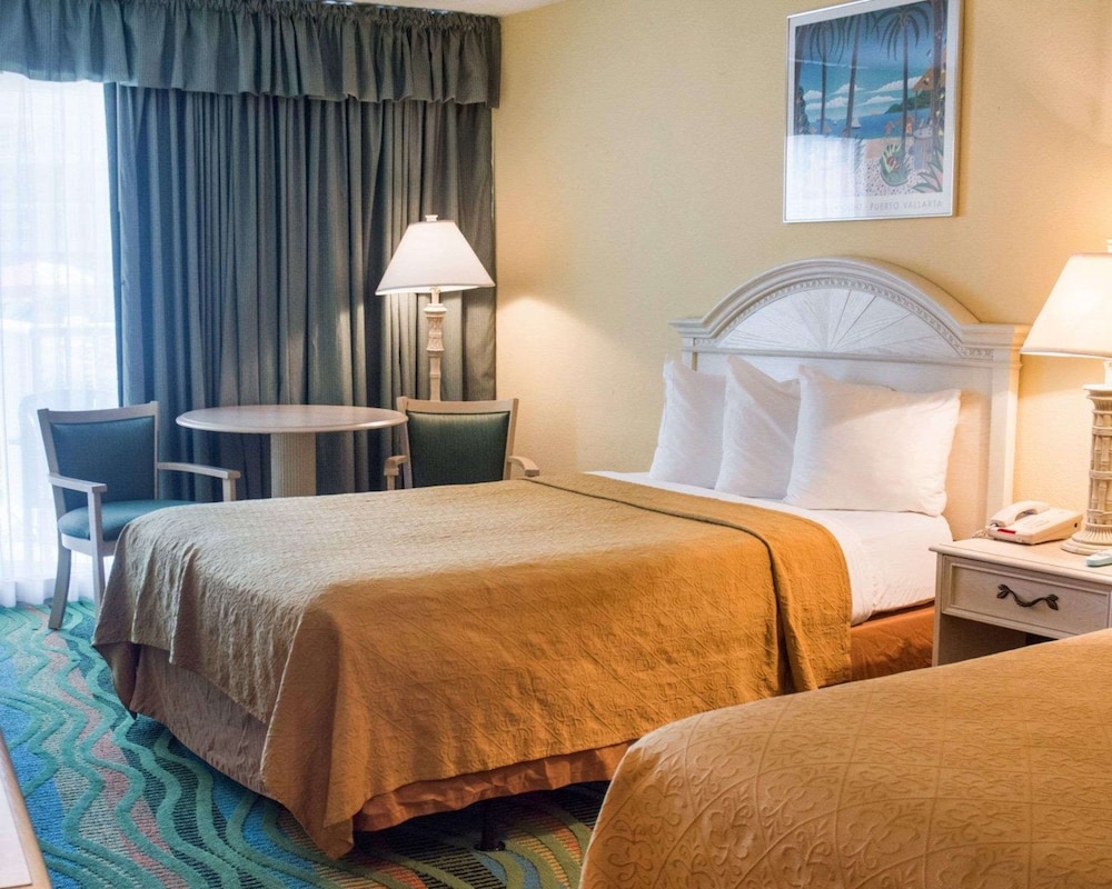 Spark by Hilton Virginia Beach Oceanfront - photo 12