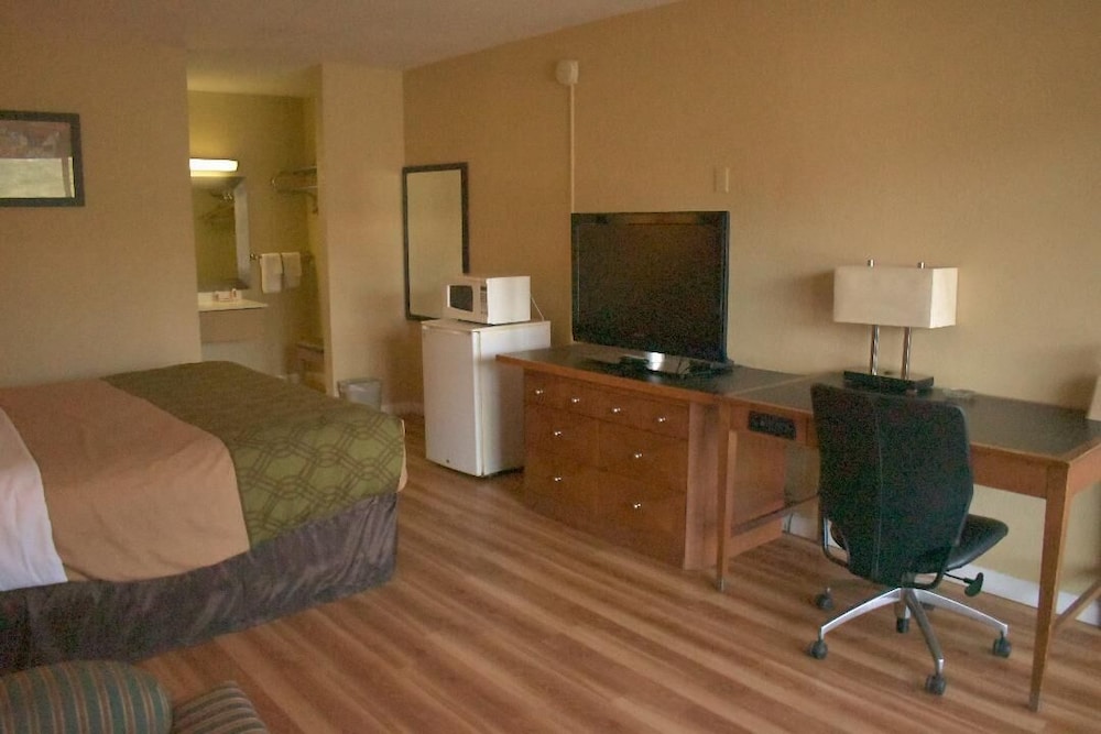 AmeriVu Inn & Suites Gilbertsville - photo 6