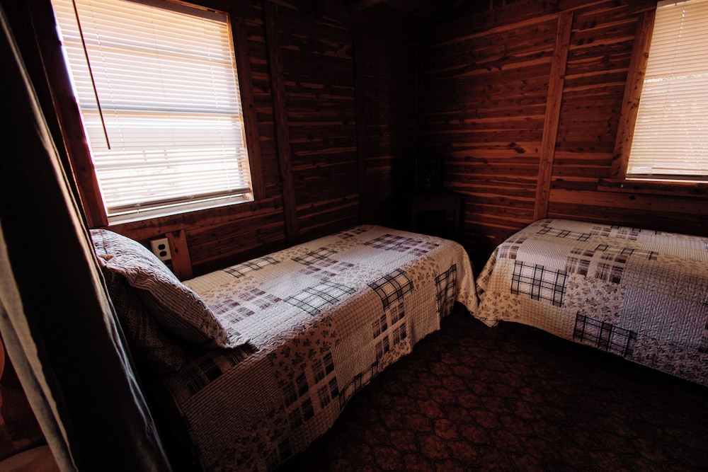 Thunderbird Resort & Event Center - photo 48