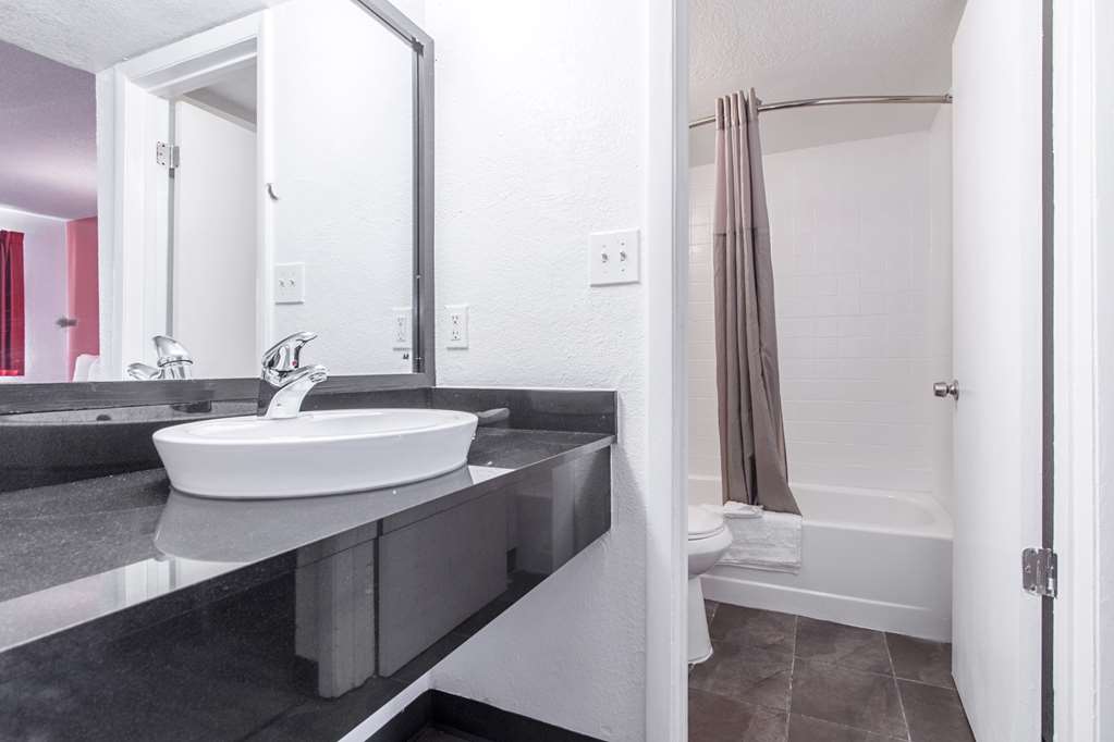 Motel 6 Norcross GA Atlanta Northeast - photo 19