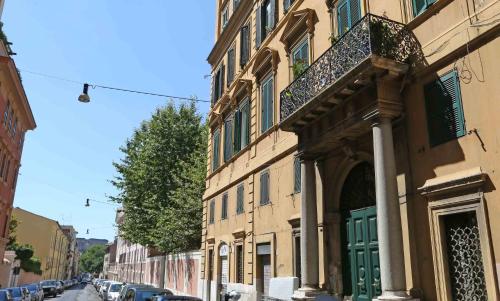 Apartment Laterano 85 — 4-Star Luxury Hotel in Rome, Italy