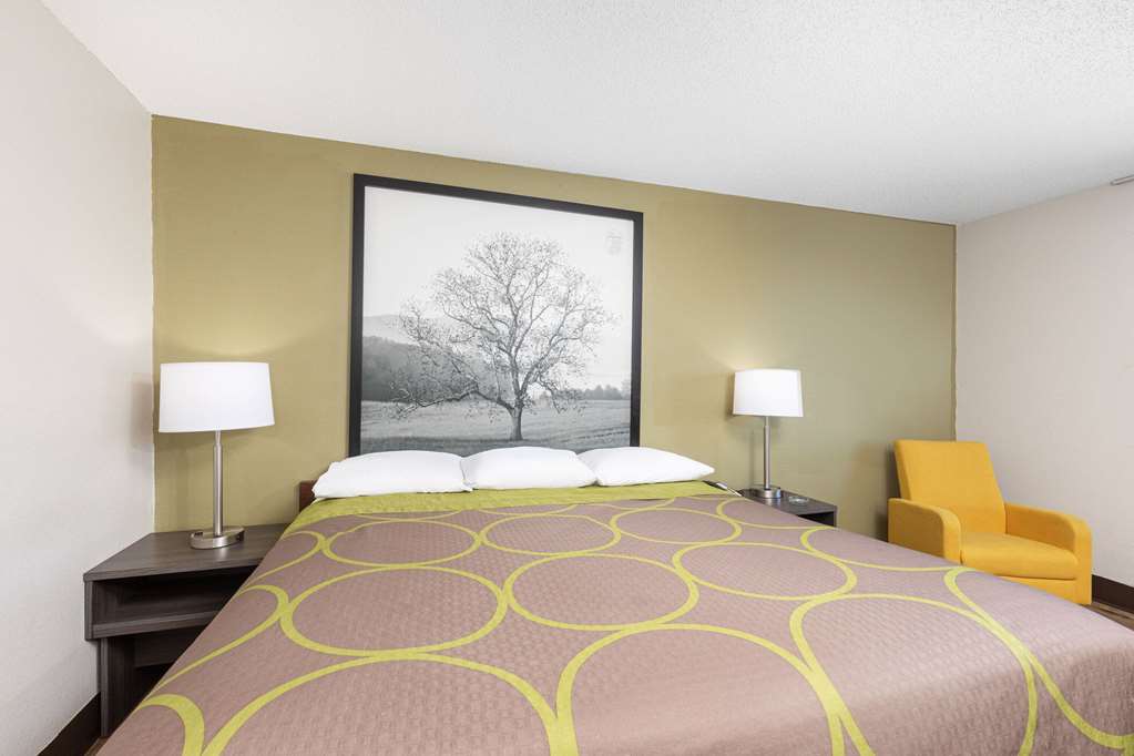 Super 8 by Wyndham Johnson City - photo 24