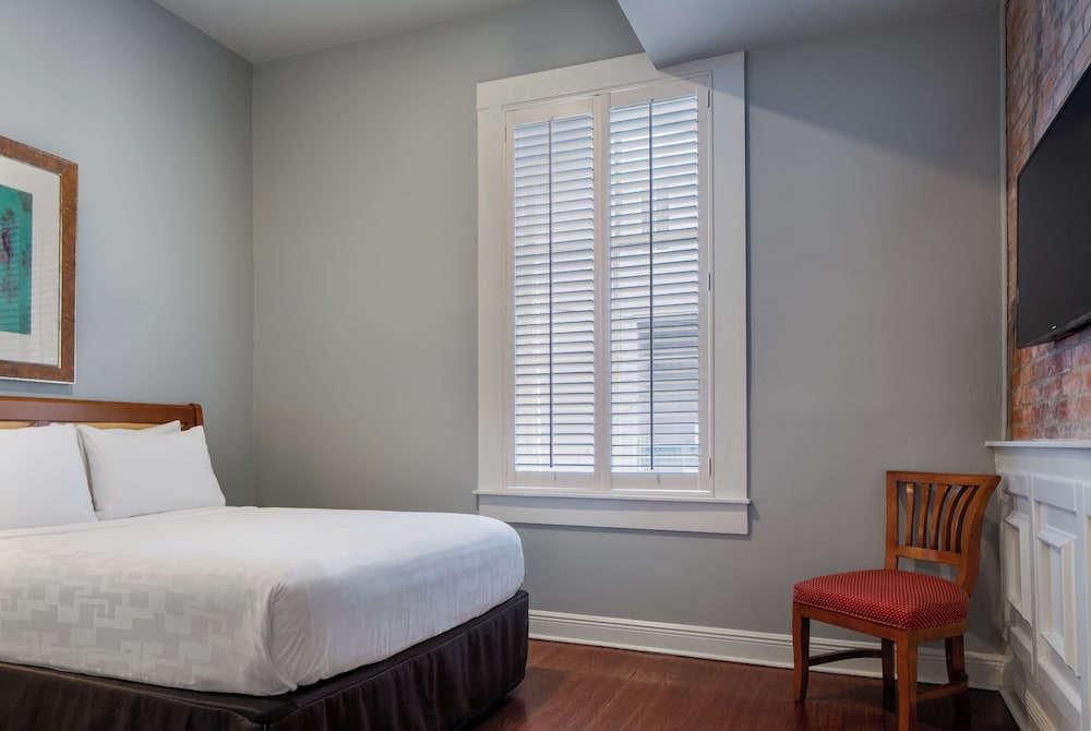 New Orleans Courtyard Hotel and Suites by the French Quarter - photo 8