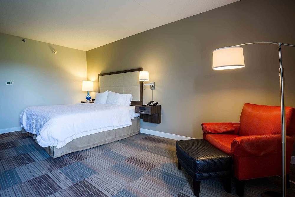 Hampton Inn Somerset - photo 46