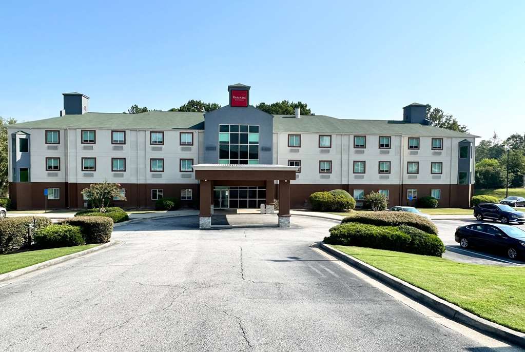 Ramada by Wyndham Lithia Springs Atlanta - photo 3