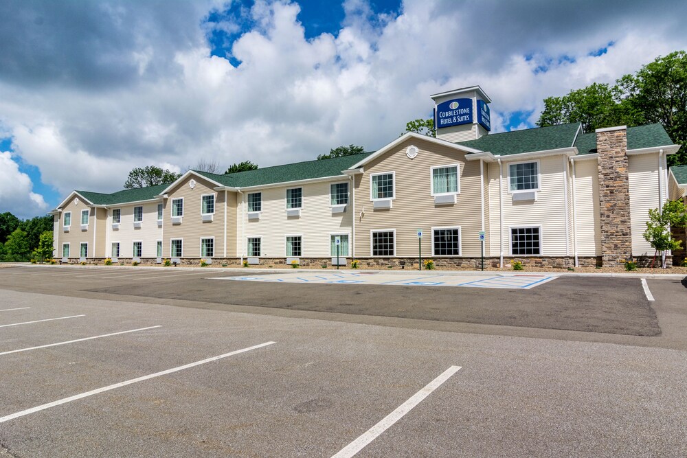 Cobblestone Hotel & Suites Harborcreek - photo 25