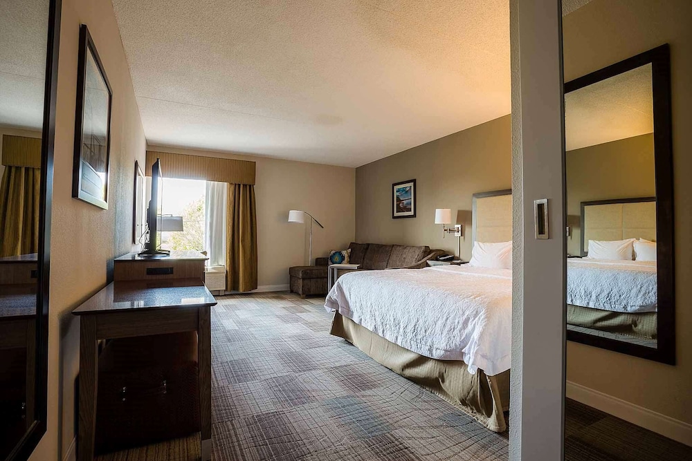 Hampton Inn Somerset - photo 24