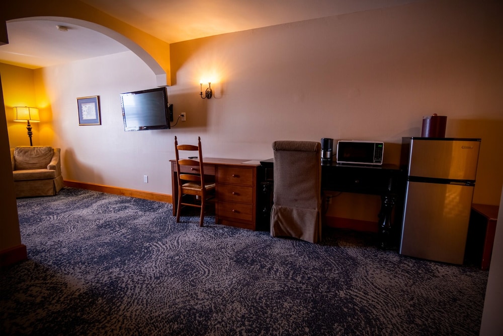The Ennis Inn and Pub - photo 35