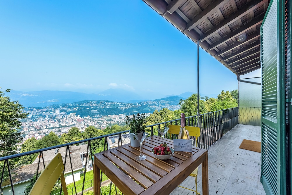 Family Villa Casa Nido Panoramica Happy Rentals — 4-Star Luxury Hotel in Lugano, Switzerland