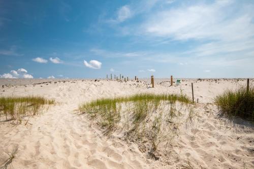 Beside the Sea by Oak Island Accommodations - photo 41