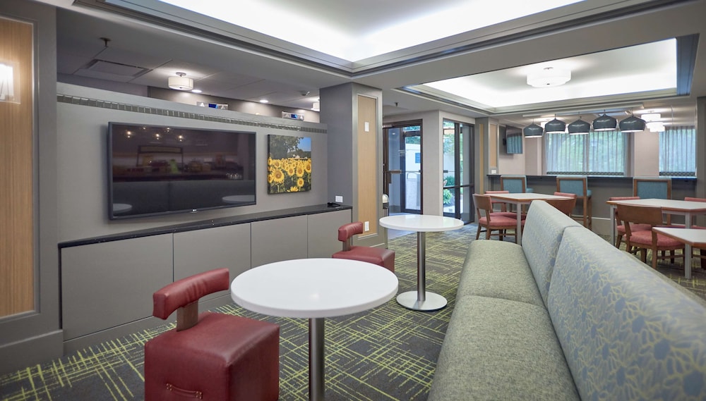 Hampton Inn by Hilton Harrisburg West - photo 4