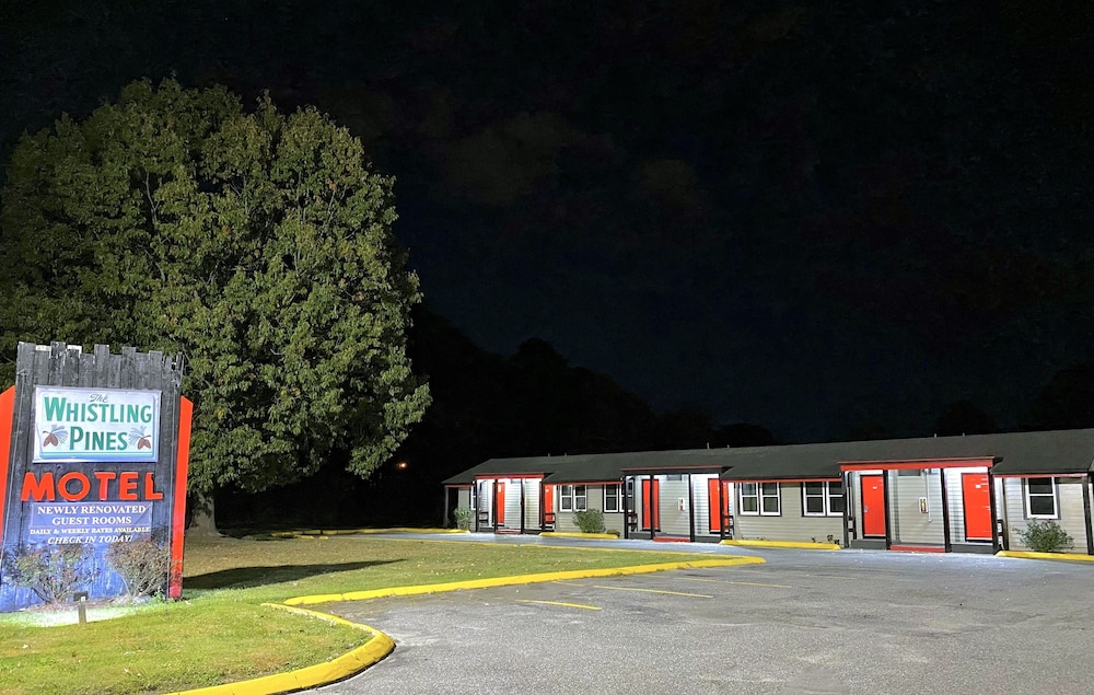 Whistling Pines Daily & Extended Stay Elizabeth City - photo 30