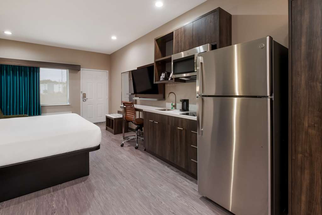 Best Western La Place Inn - photo 13