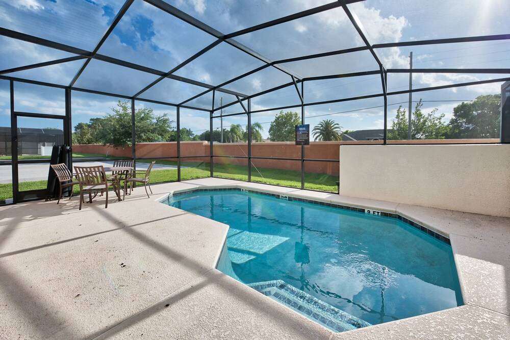 4 bedroom villa at Bella Vida Resort - photo 21