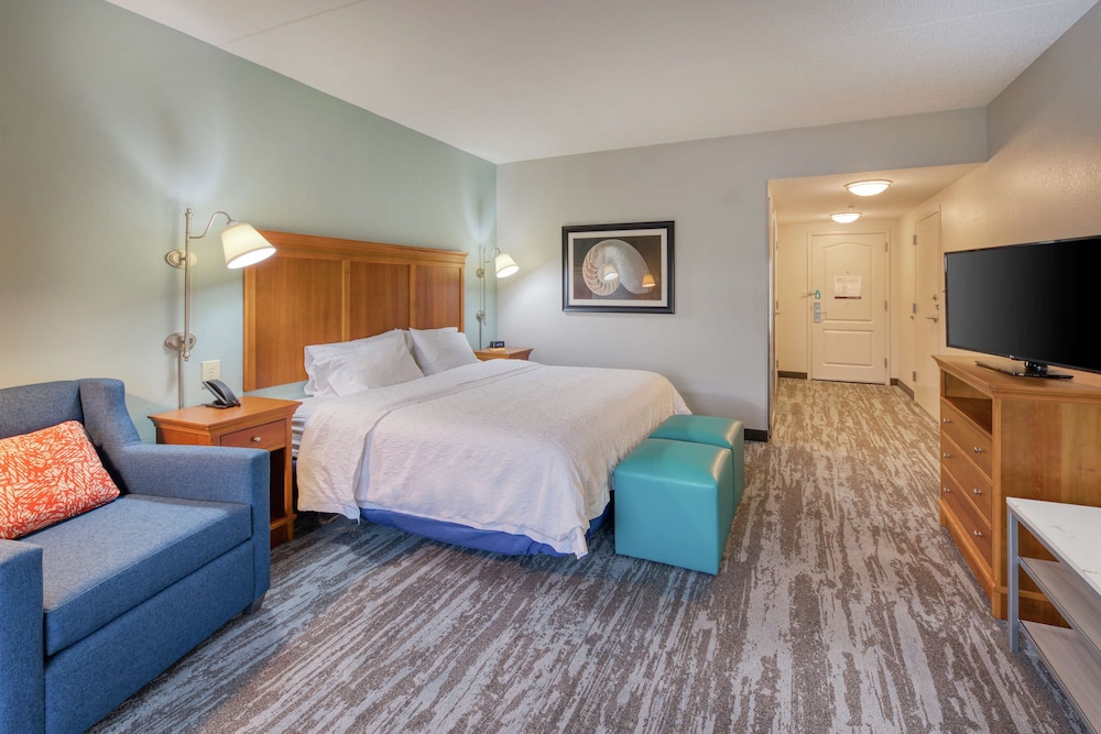Hampton Inn Wilmington University Area Smith Creek Station - photo 31