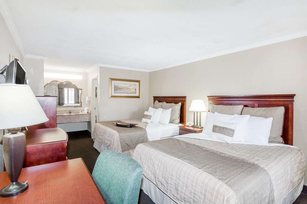 Days Inn by Wyndham Destin - photo 6
