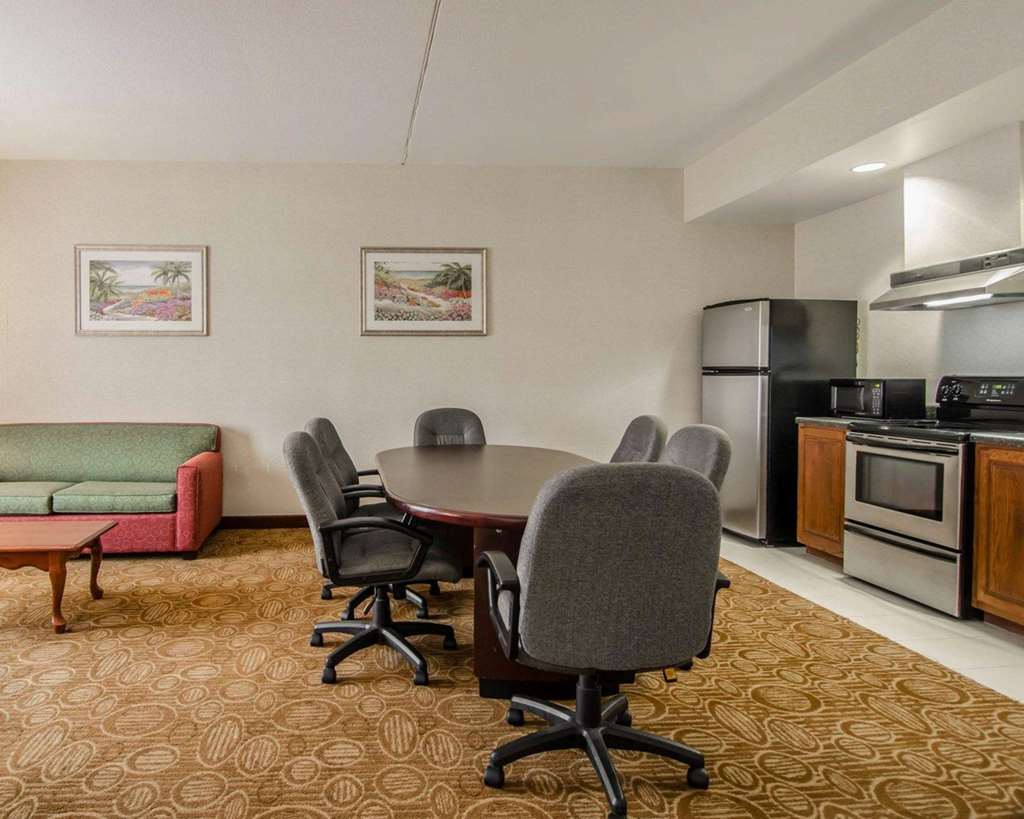 Sleep Inn & Suites Springdale West - photo 12