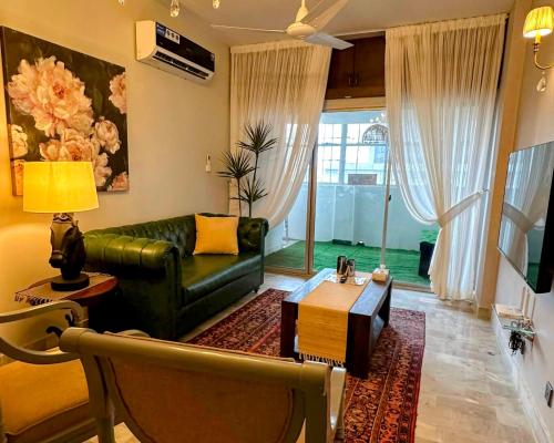 Oceanfront Oasis by Jannat Vacation Rentals — 4-Star Luxury Hotel in Karachi, Pakistan