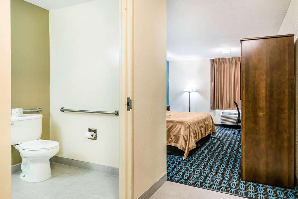 Quality Inn Loudon Concord - photo 7