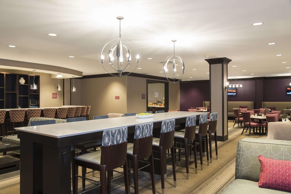 DoubleTree by Hilton Schenectady Downtown - photo 30