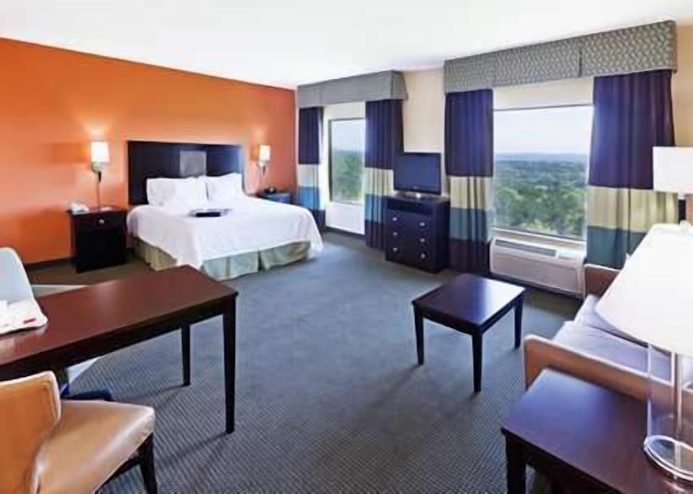 Hampton Inn & Suites Austin Lakeway - photo 8