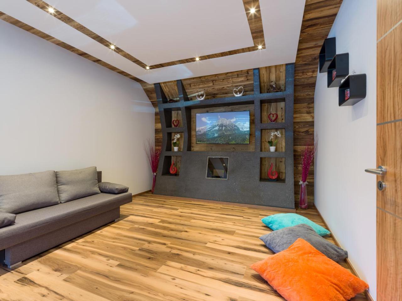 Appartement Bergblick — 4-Star Luxury Hotel in Ellmau, Austria
