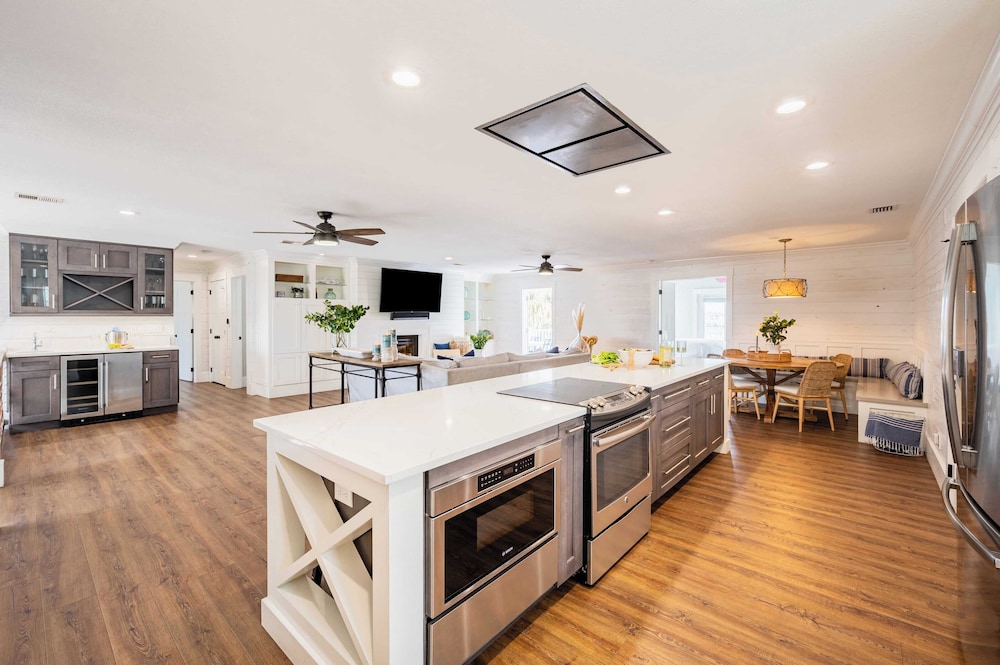 Harborside by Avantstay Expansive Destin Retreat - photo 8