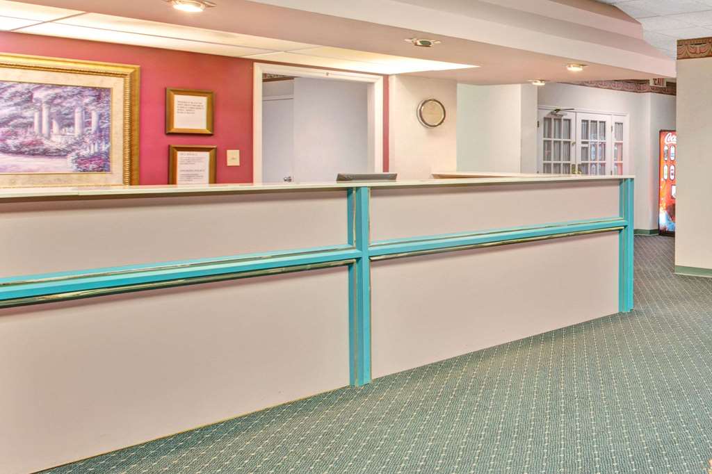 Super 8 by Wyndham Gaffney - photo 6