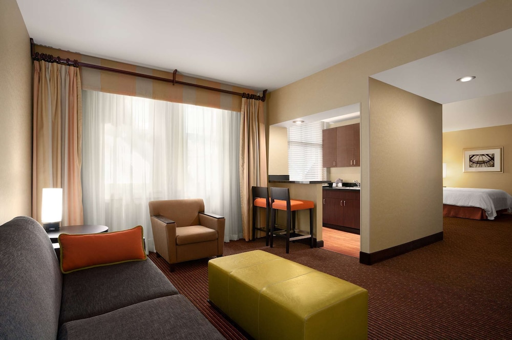 Hampton Inn & Suites Ogden - photo 18