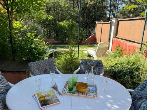 Verdon Ecluse - carbon neutral hotel in Unknown City