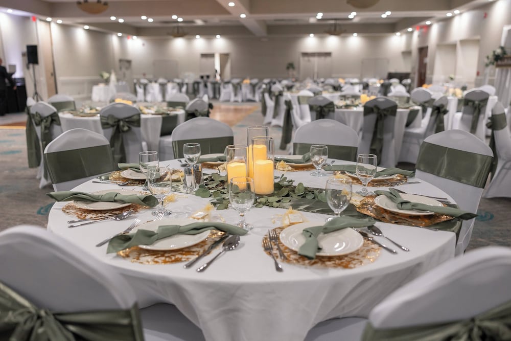Holiday Inn by IHG - photo 41
