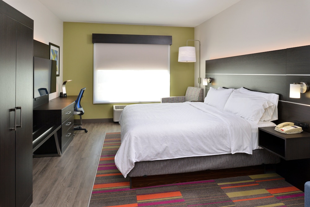 Holiday Inn Express Hotel & Suites Royse City by IHG - photo 24