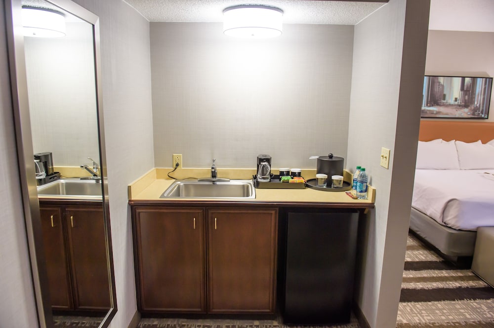 Crowne Plaza Dulles Airport by IHG - photo 50