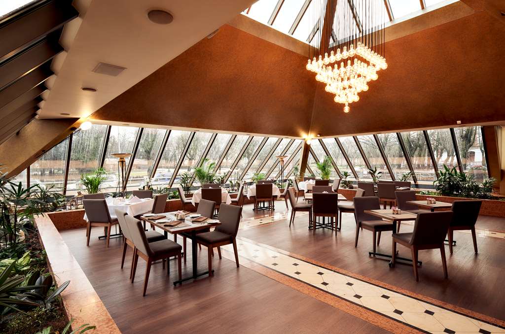 מזון ומשקאות