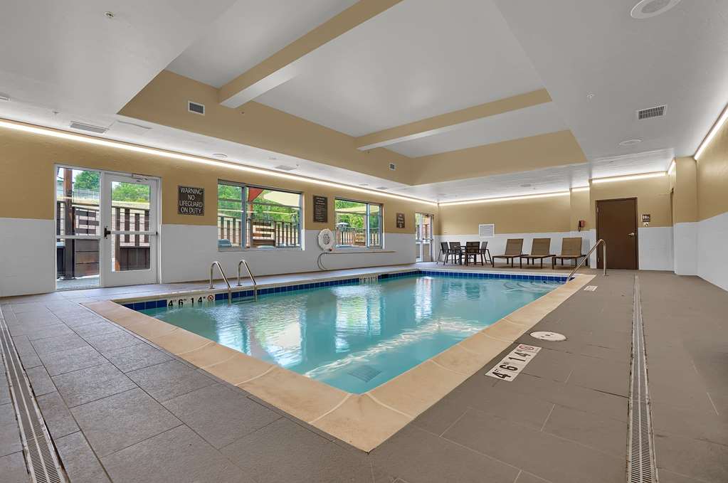 Best Western Plus Fillmore Inn & Suites - photo 10