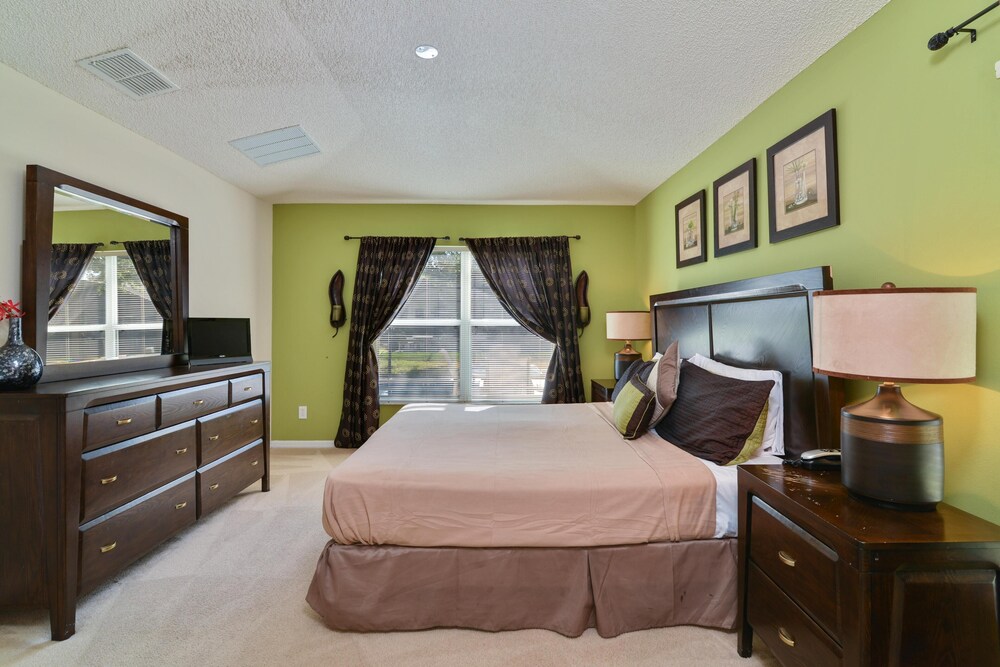 Shooting Star Family friendly 4 bed pool home on Emerald Island Resort close to Disney World - photo 5