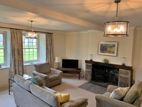 Finest Retreats Ingleby Manor Courtyard Cottage